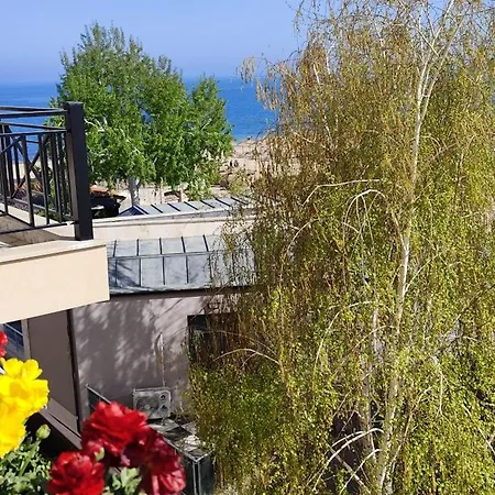 아파트 Skyline Sea View - център златни пясъци, първа линия 골든샌드
