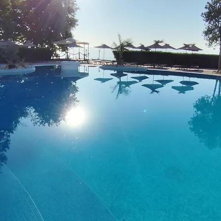 Skyline Sea View - център златни пясъци, първа линия * Aranyhomok