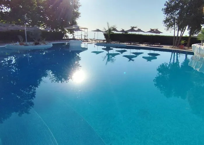 Skyline Sea View - център златни пясъци, първа линия * Aranyhomok