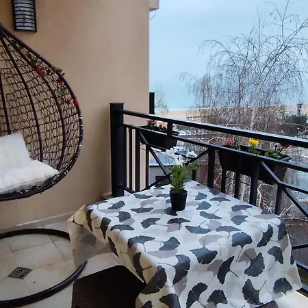 Skyline Sea View - център златни пясъци, първа линия * 金沙