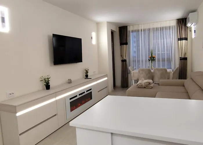 Skyline Sea View - център златни пясъци, първа линия * Golden Sands