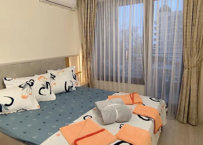 Skyline Sea View - център златни пясъци, първа линия Apartament *