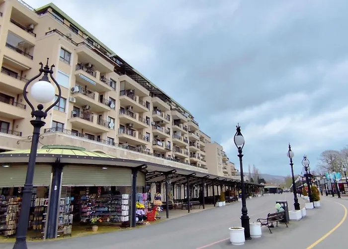 Skyline Sea View - център златни пясъци, първа линия Nisipurile de Aur